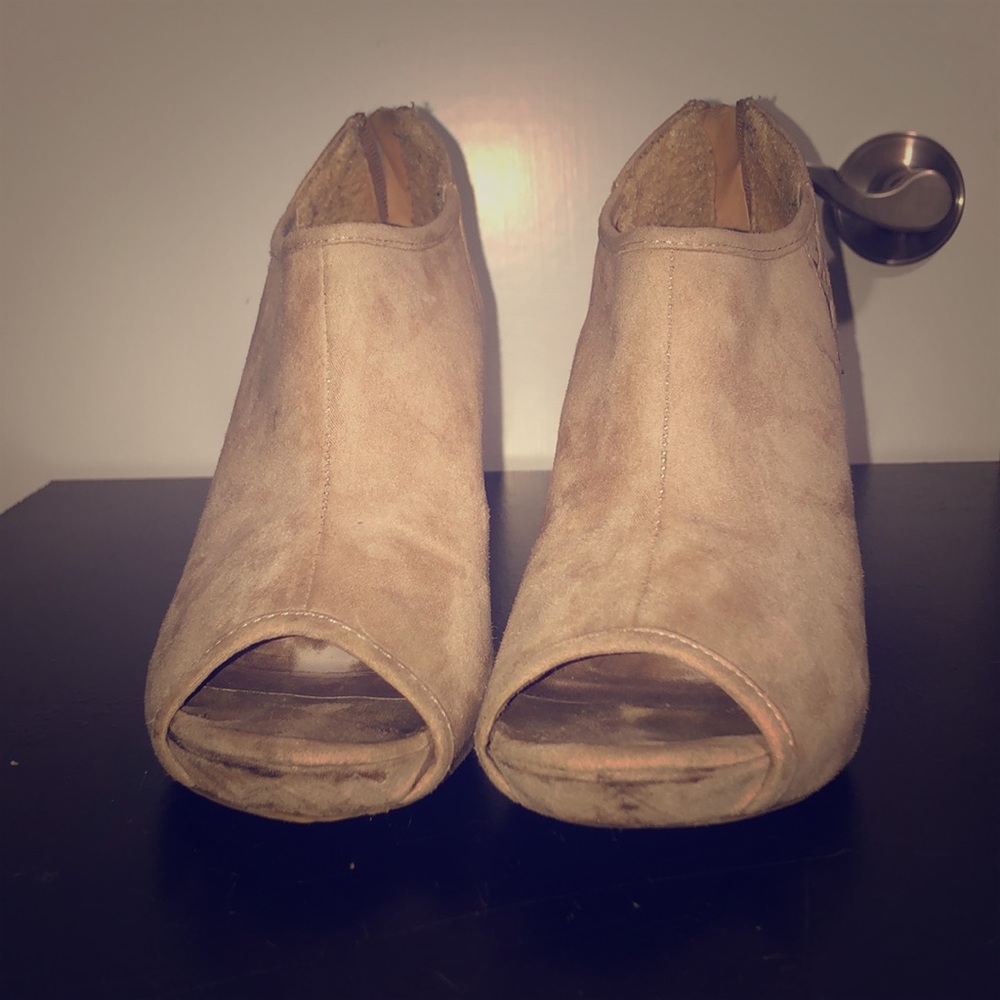 Opened toe heels